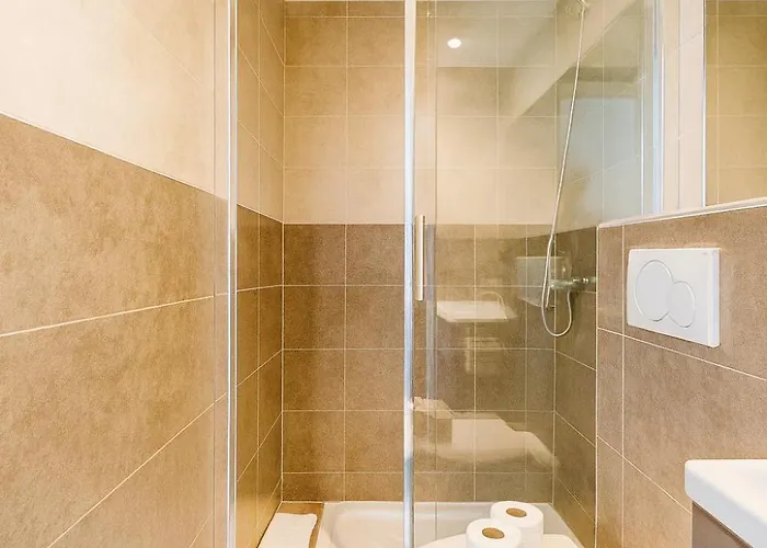 Le Carre D'or 2 Pers Wifi Ac Apartmán *